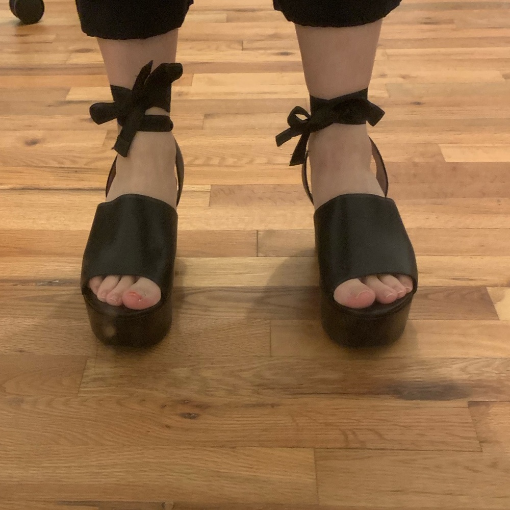 Topshop platform sandal in black 3” heel